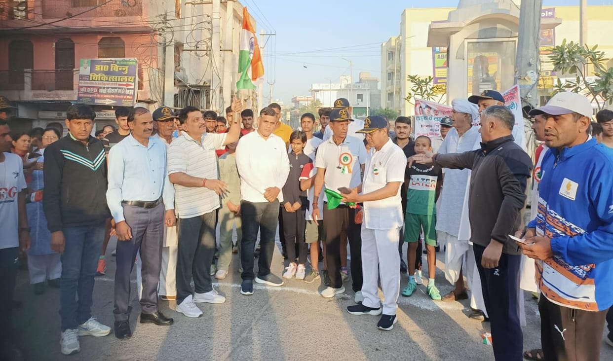 Ankur and Hina won the marathon