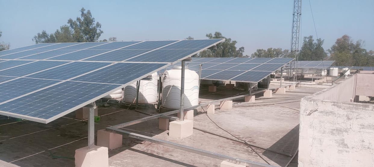 MCD will install solar power plants on rooftops of about 1000 of its buildings