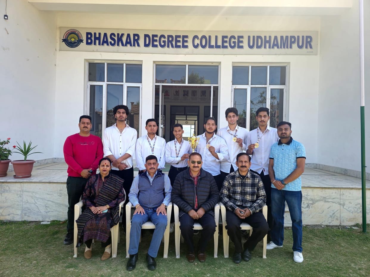 College Won Silver Medal