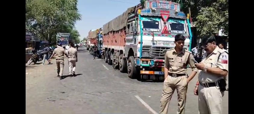 Sagar Case of death of an innocent child during treatment in medical college road blockade demanding action