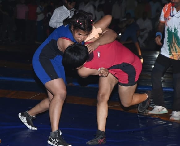 400 wrestlers showed their strength in the wrestling competition in Bajana Kalan