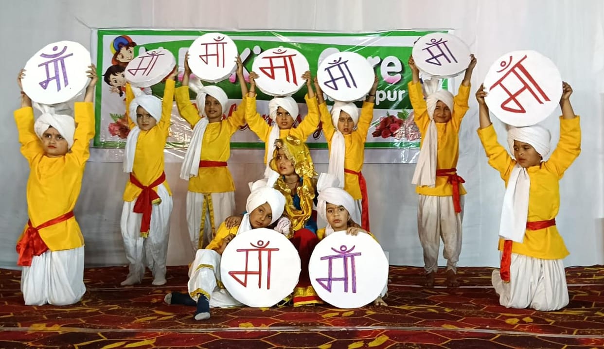 Students gave wonderful performances on patriotic songs