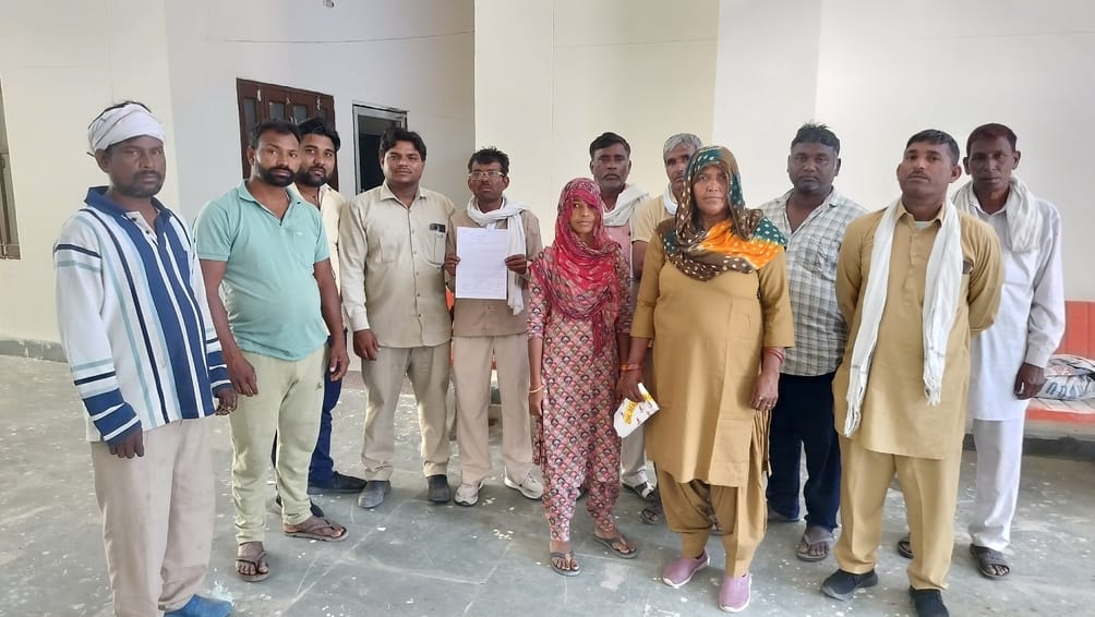 Sanitation workers staged a sit-in protest for their pending salaries