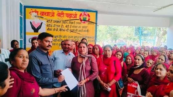 Workers' incentives have not been increased for 12 years: Neelam
