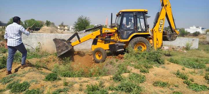 DTP's bulldozer ran in Dhanonda and Khod, demolition of seven acres