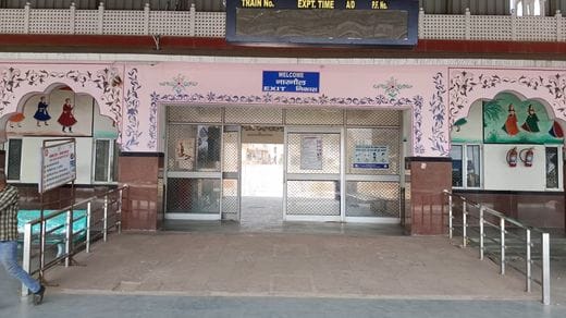 Jaipur-Bhiwani special train will start from April 1, will stop for two minutes at Narnaul