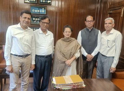 People met the Health Minister demanding to increase facilities in Sub Civil Hospital Kanina