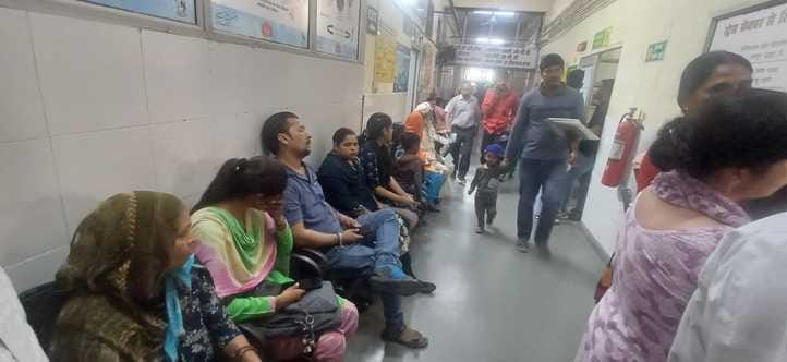 The number of patients increased, doctors on leave