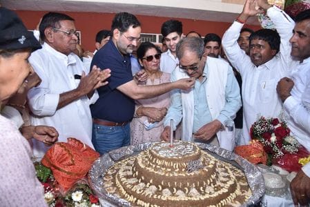 Former Union Minister Birendra Singh's birthday celebrated by cutting cake