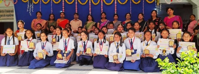 Shifa and Shreya got the highest marks in their class