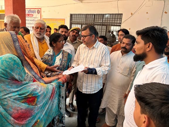 Demonstration done on the information of opening of liquor shop