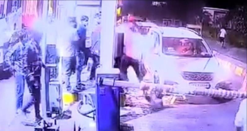 Clashes and chaos at Muzhana toll plaza