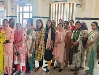 Protest against suspension of Animal Husbandry Department employees in Hanumangarh, boycott of online work