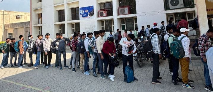 252 youth enthusiastically gave interview in the job fair