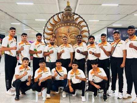 Training camp: 31-member boxing team reaches Ireland