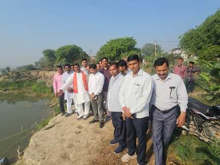 Pitching work started in Kannpur at a cost of five crores