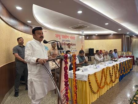 Industry Minister listened to the demands of businessmen