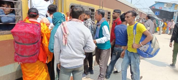 Trains are full till 5th April, passengers are facing more problems
