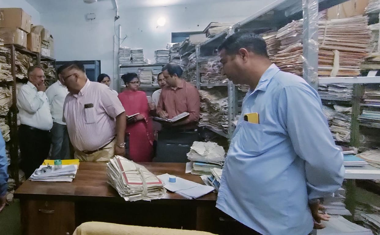 The rejuvenation team checked the pulse of the hospital and found many facilities to be unhealthy