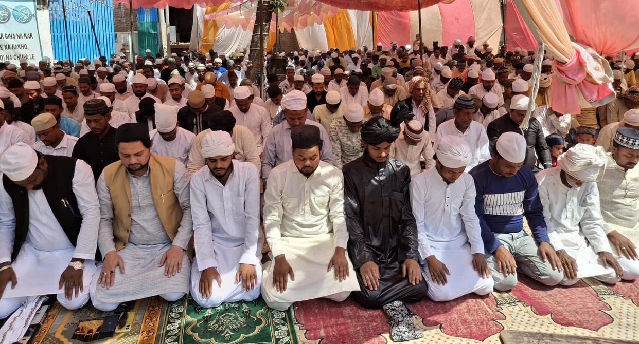 alavida kee namaaj in gonda