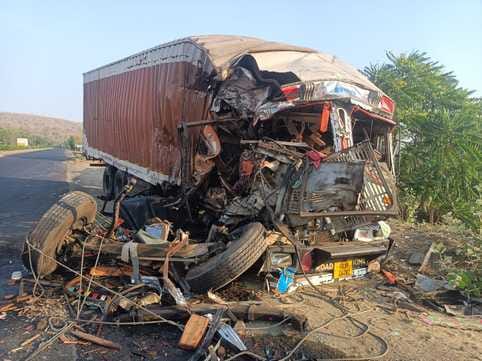 क्षतिग्रस्त वाहन