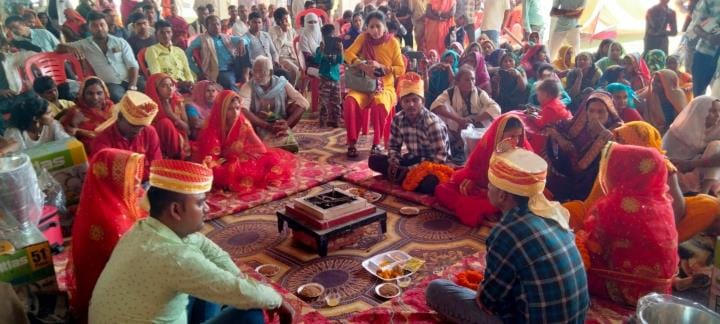 31 Hindu and 6 Muslim couples got married
