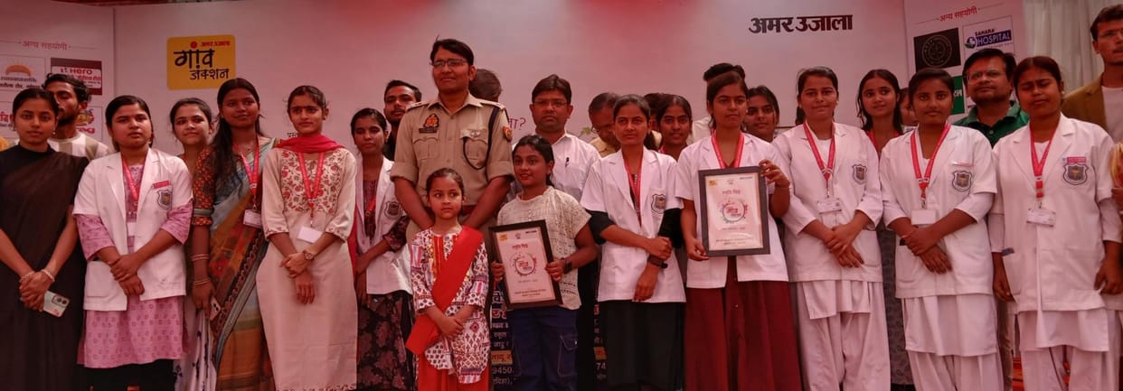 Outstanding farmers, pradhan, poets, artists and teachers were honoured