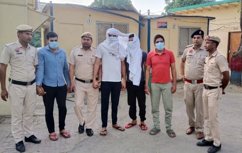 A woman was gang-raped on the pretext of a birthday party; four arrested