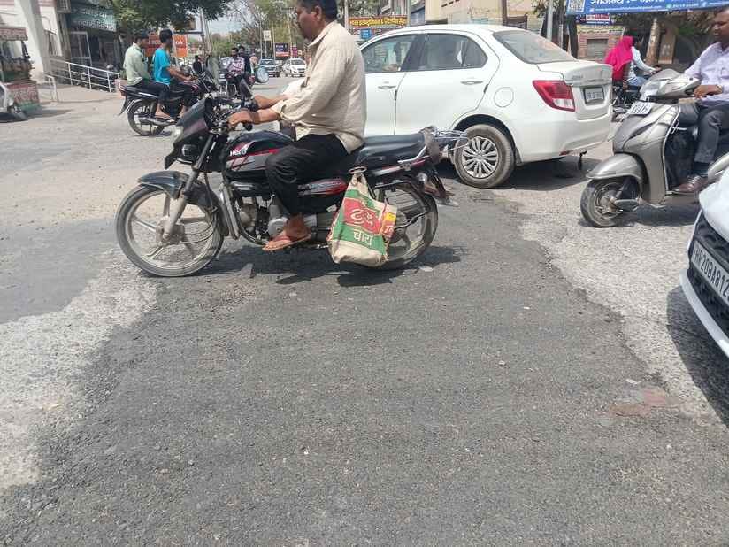 The road towards Bhattu has been repaired, people were facing problems since last 6 months