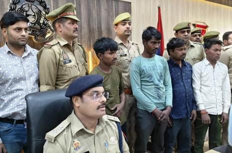 Police arrested 4 miscreants accused of theft and robbery