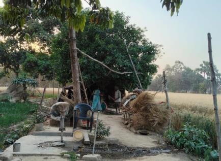 Fed up with the pressure of agents, women left their homes