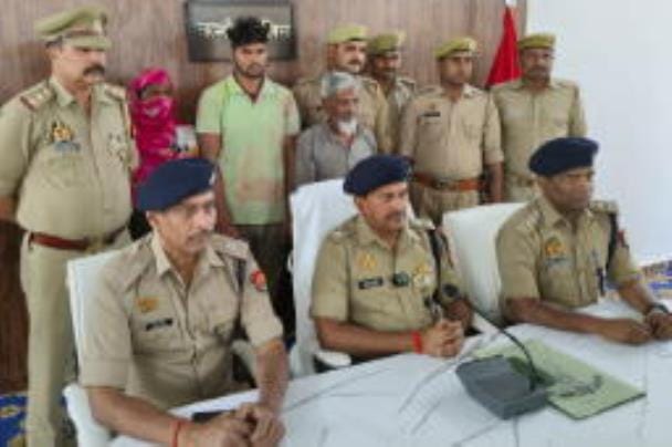 Theft of Rs 50 lakhs revealed, three including mother and son arrested