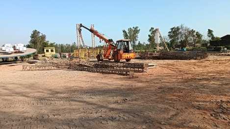 The process of removing the exhibition being held without permission has started