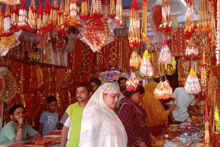 Preparations for Navratri started in Devi temples, hustle and bustle increased in the markets.