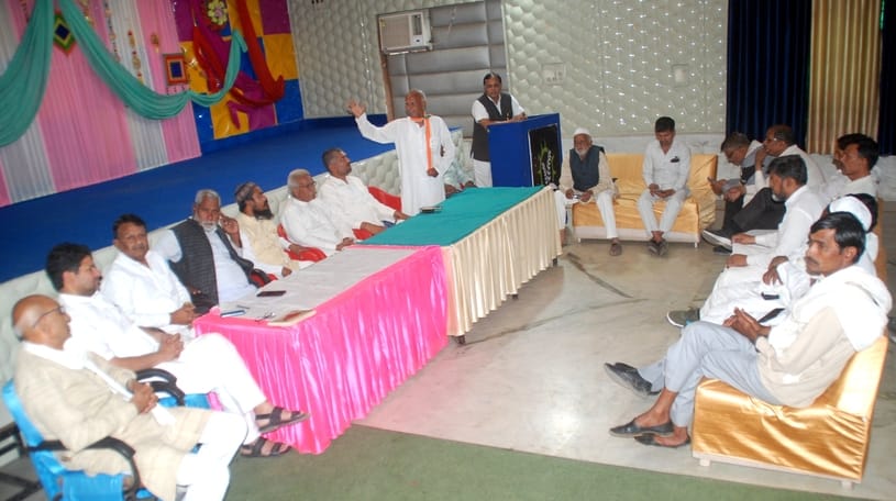 Congressmen came out in protest against the district president