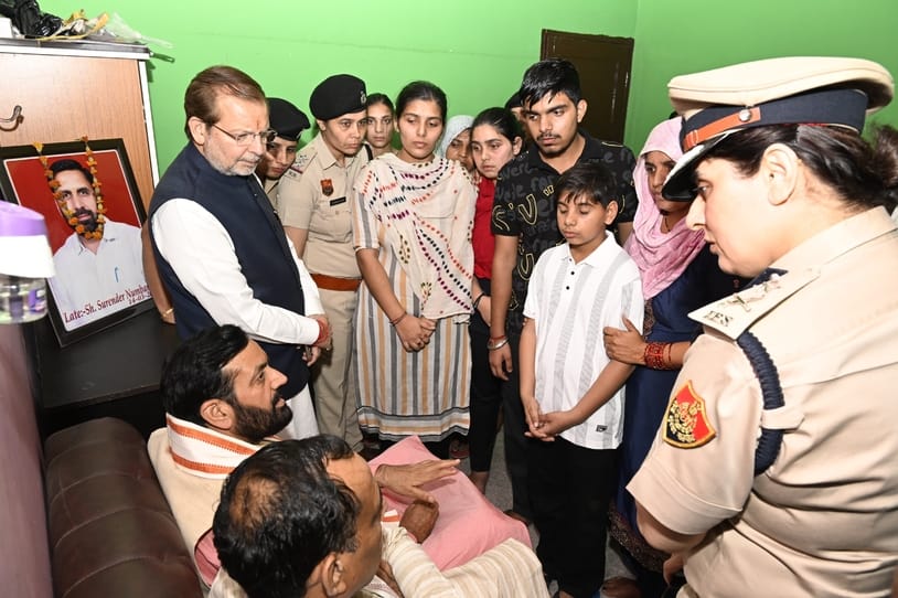 The Chief Minister consoled the family members of the BJP Mandal President