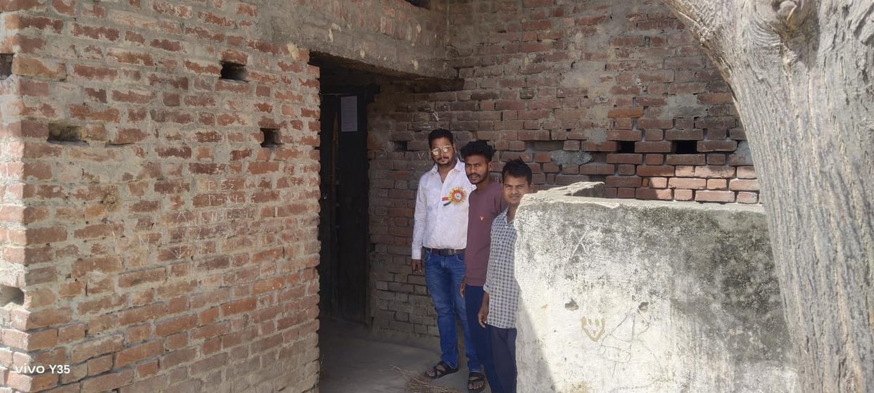 Loan taken for treatment and daughter's marriage... left home due to oppression of agents