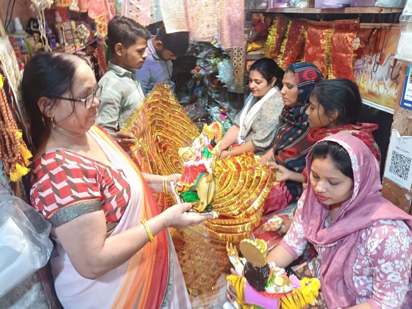 Navratri starts from today, devotees are busy in preparations at home
