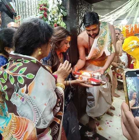 Ujjain News: Singer Shreya Ghoshal arrived to visit Baba Mahakal