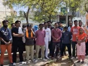 26 sanitation workers found absent in Nagar Parishad, salary will be deducted