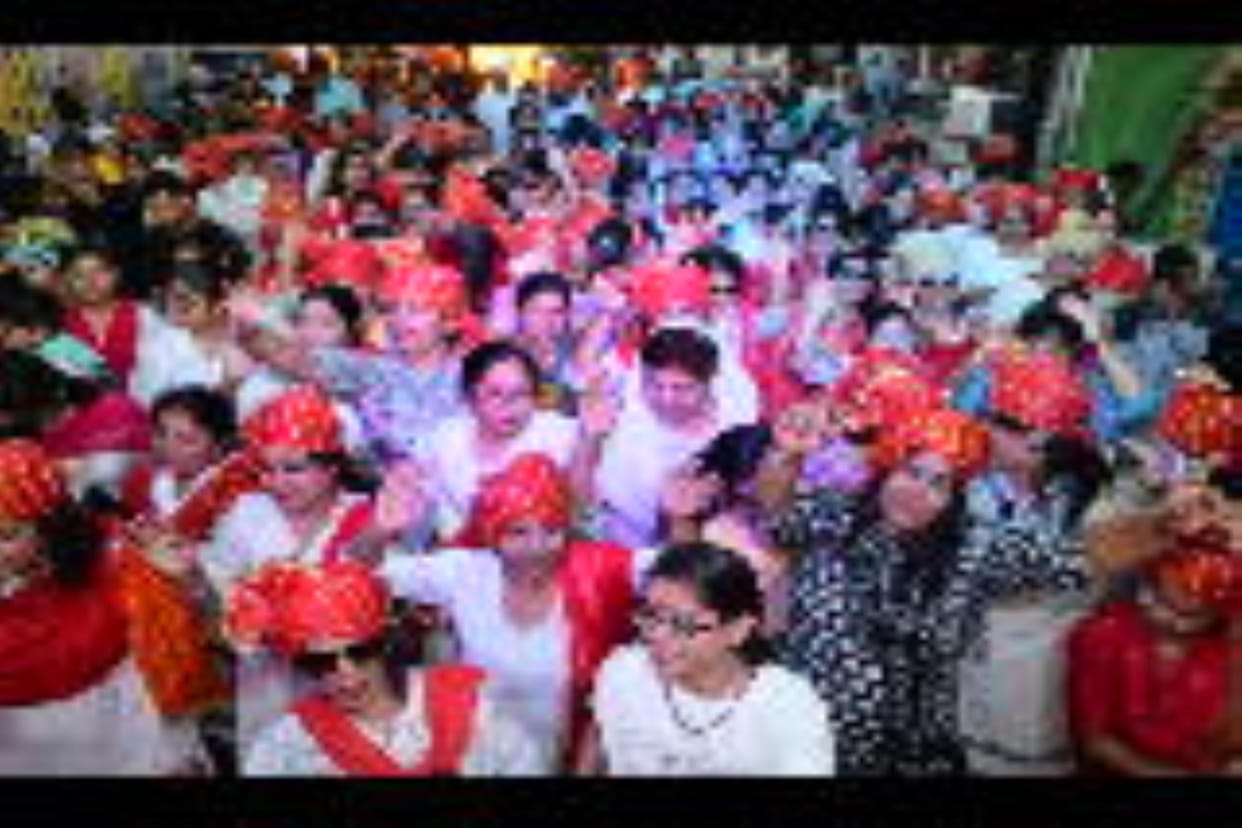 The glory of Lord Jhulelal was praised, a grand procession was taken out