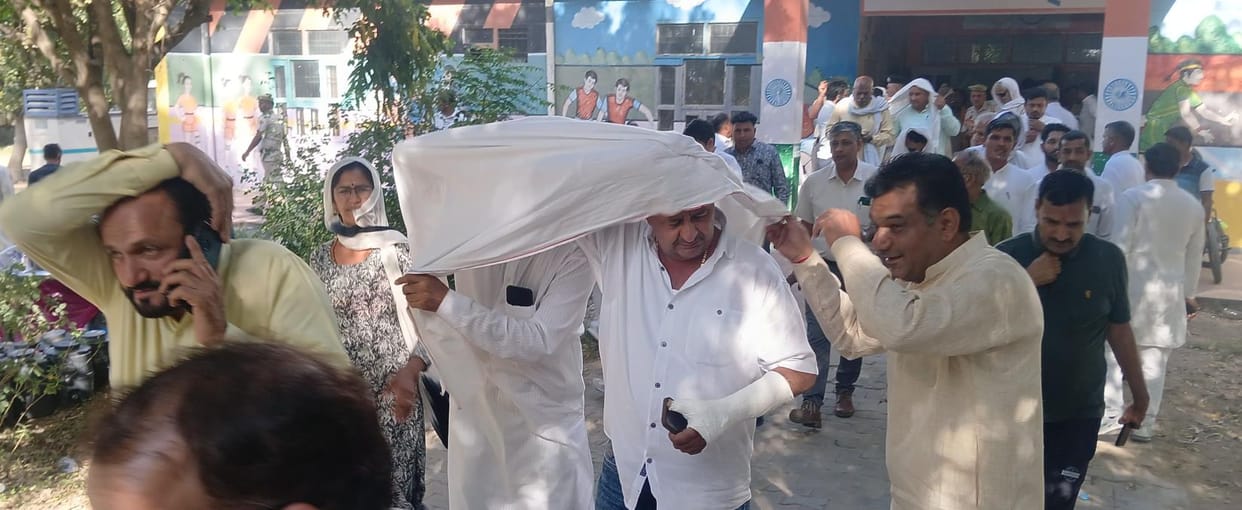 Bee attack during sports equipment distribution program to panchayats at Bhim Stadium, chaos ensued