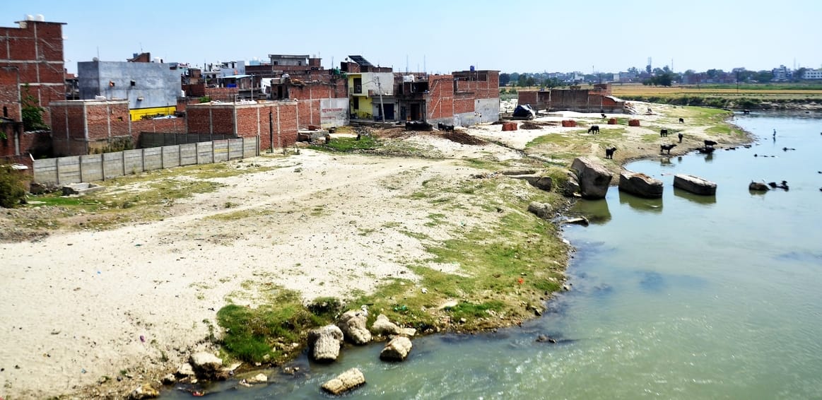 The responsible people forgot the horrors of the floods... the rescue proposals are stuck in files