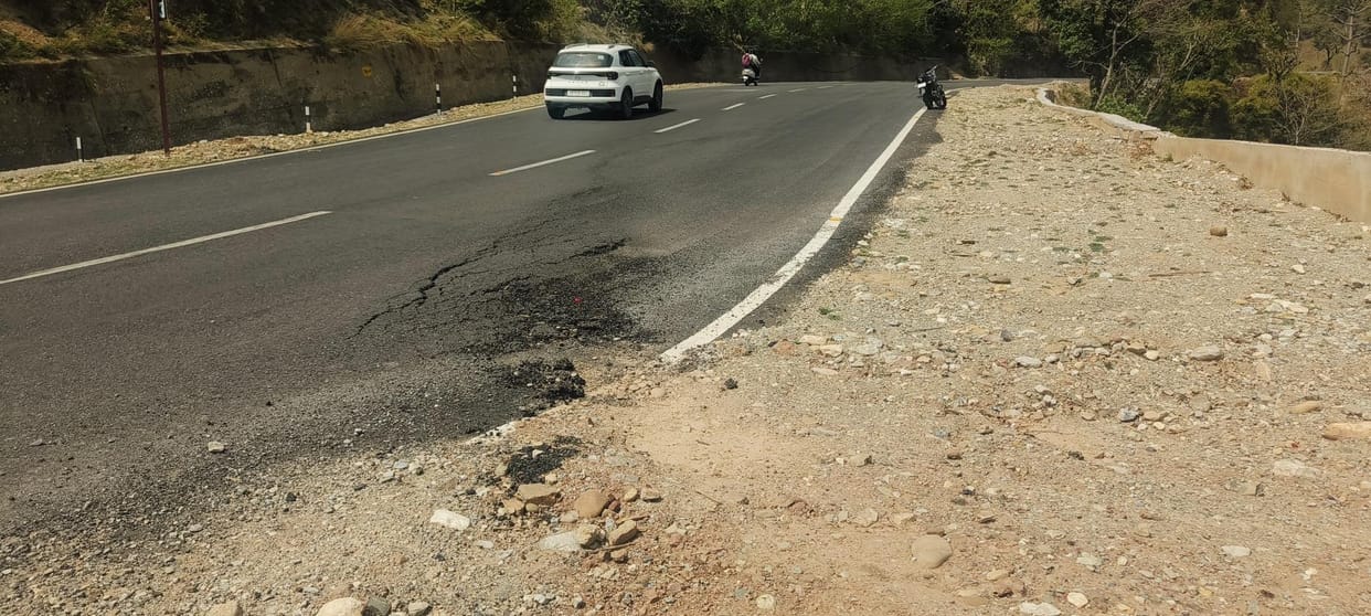 Road Collapse in Block Pouni