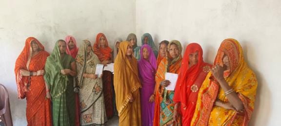 Agent ran away with 20 lakh rupees after getting a loan for a group of women