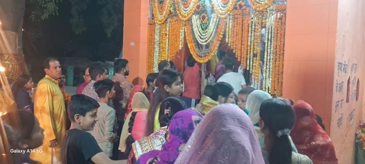 Devotees remain immersed in worship of Goddess Mother