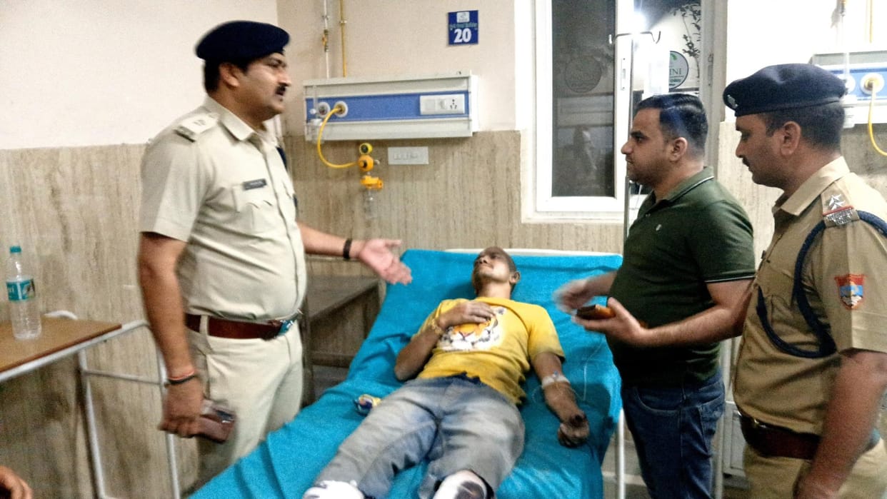 Vlogger Birju was beaten up by people in a car and injured