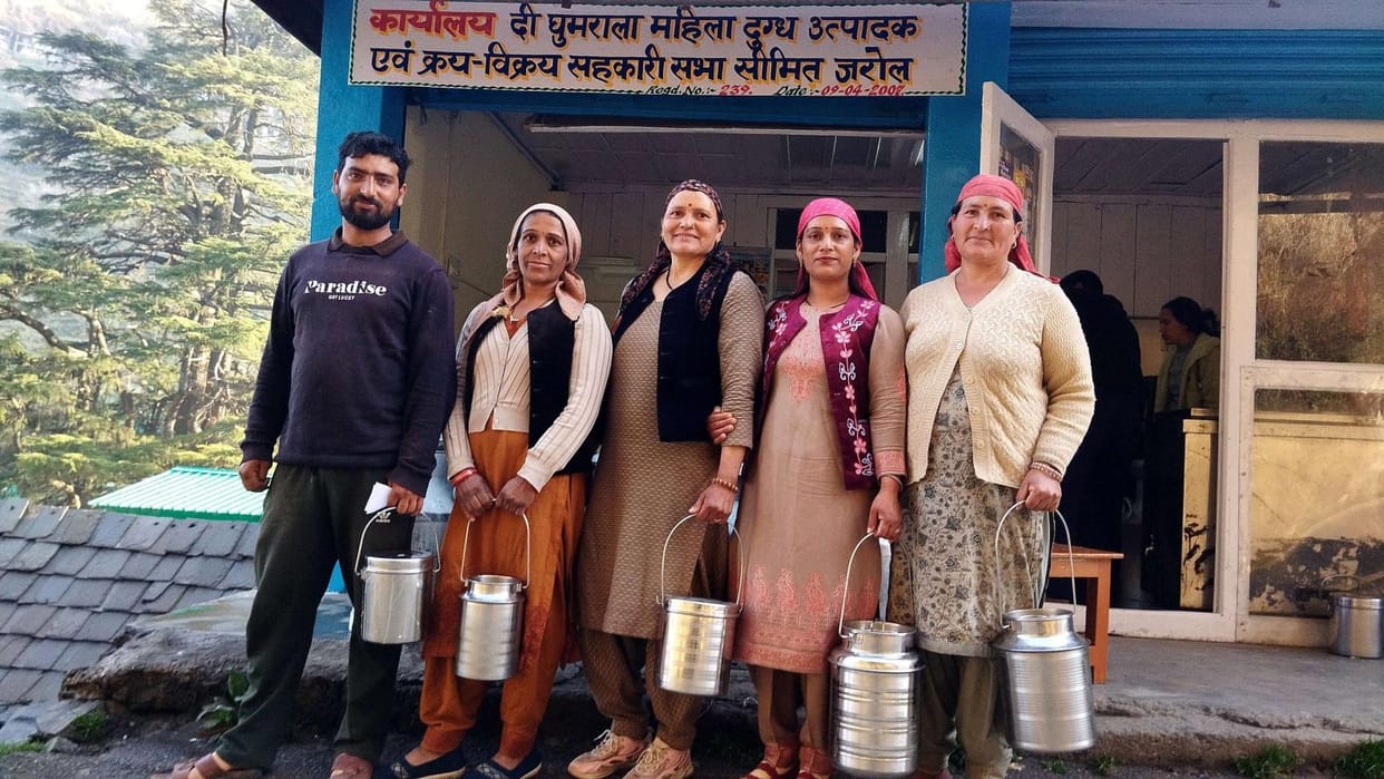 The meeting that started with seven liters of milk changed the fate of the farmers