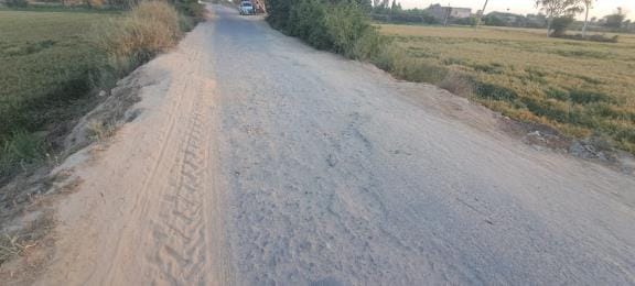 5 km road could not be built in 2 years, work left in limbo for the fourth time, former Chief Minister Manohar Lal had laid the foundation stone