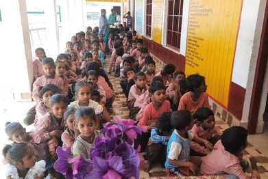 Academic session inaugurated by taking out a 'School Chalo' rally